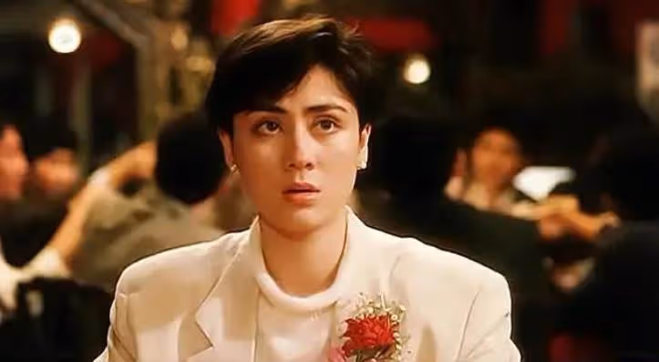 高麗虹:洪金寶之妻,30年婚姻無兒無女無怨言,她的追求值得嗎?