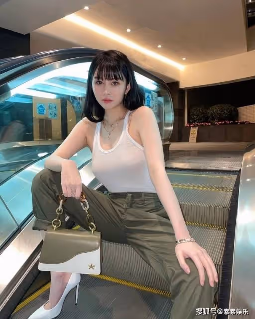 任達華女兒宣布出道，16歲完成五大雜誌拍攝，成為各大品牌新寵兒