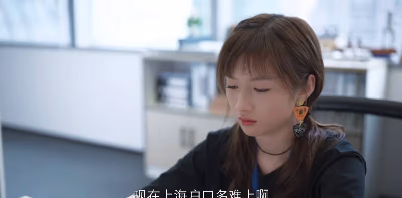 《歡樂頌3》，深挖余初暉賣隊友賣母親的原因，理由竟然讓人同情