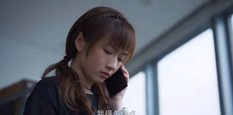 《歡樂頌3》，深挖余初暉賣隊友賣母親的原因，理由竟然讓人同情