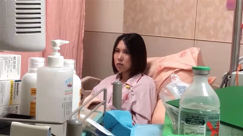 余天現身痛哭!余苑綺虛弱比手勢「求放她走解脫」 他哭到失聲喊「我怎麼捨得」:太殘忍了做不到