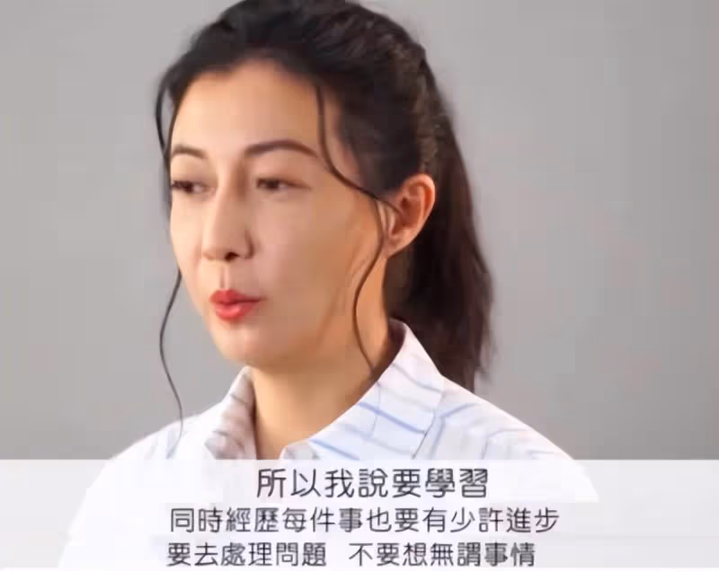 吳綺莉站起來了,多次發文回懟成龍話題,憤怒為女兒與自己發聲