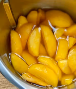 小美版低溫黃桃罐頭糖水