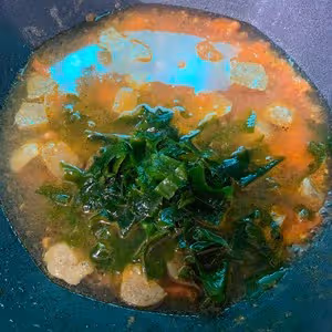 番茄裙帶湯