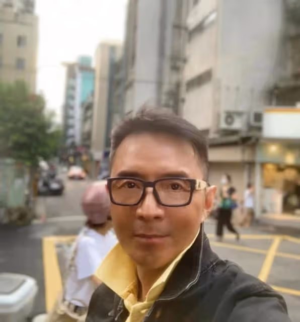 又和好!TVB前男星嬌妻忽曬二人合照,將老公拒行房一事拋之腦後
