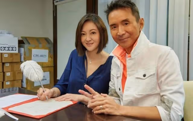 又和好!TVB前男星嬌妻忽曬二人合照,將老公拒行房一事拋之腦後