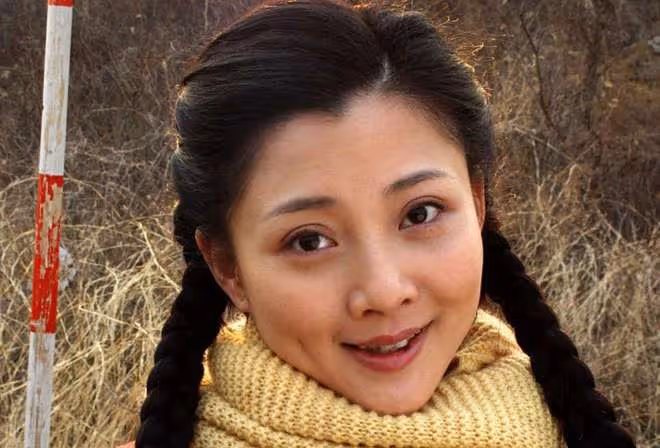給娛樂圈40歲以上的女星排個名,閆妮臉僵如石,殷桃風情萬種