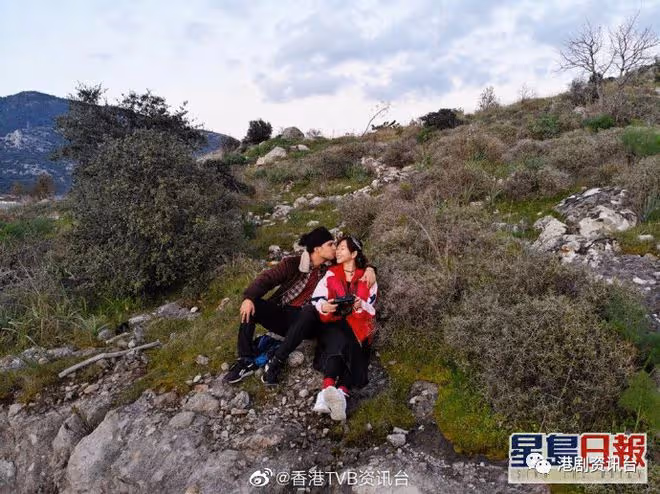 恭喜恭喜！TVB選秀出道女歌手曬戒指預告有好消息