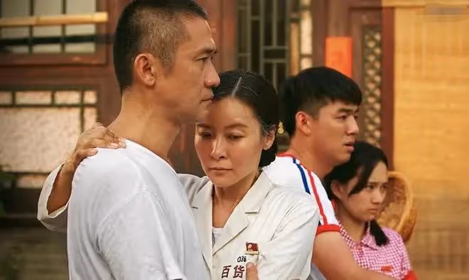 何音母子現身豪宅!兒子撞臉吳磊顏值高,與生父黃志忠11年未同框