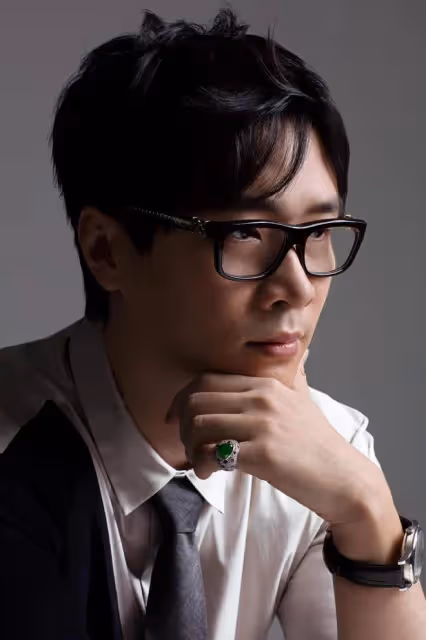 曝唐家三少再婚娶女大學生,妻子癌逝育有兩娃,本人怒闢謠告到底