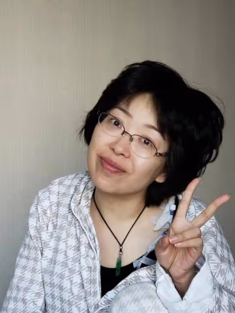 曝唐家三少再婚娶女大學生,妻子癌逝育有兩娃,本人怒闢謠告到底