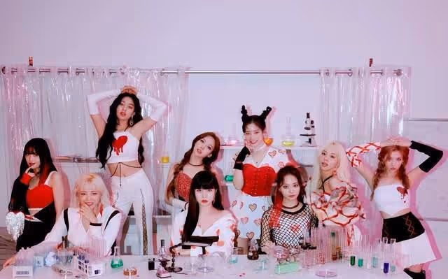 TWICEvsBLACKPINK, 誰會拿下回歸的勝利;JOY上班路造型再登熱搜