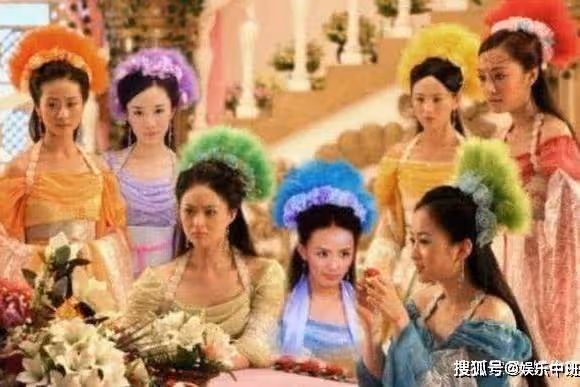 《歡天喜地七仙女》15年後，男主淪為路人，男配卻搭檔趙麗穎翻紅