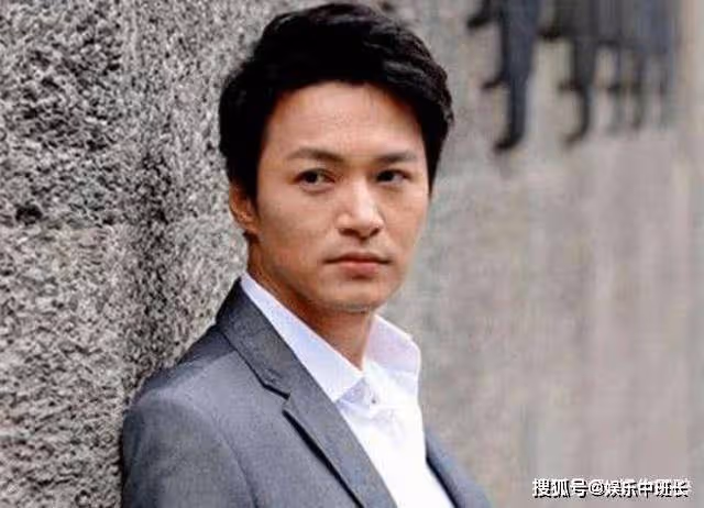 《歡天喜地七仙女》15年後，男主淪為路人，男配卻搭檔趙麗穎翻紅
