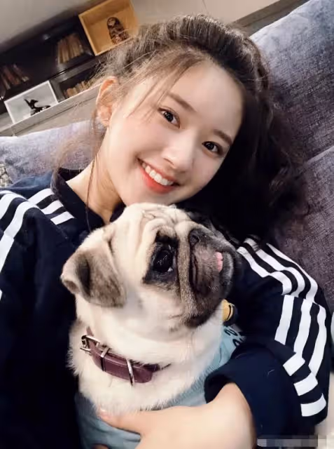女生怎麼在日常生活中營造甜美可愛風格?看看趙露思就知道