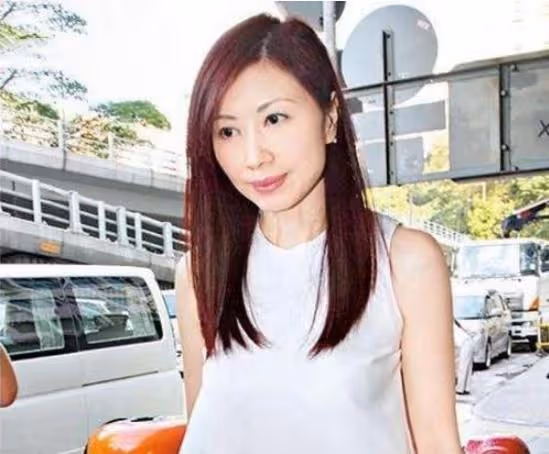 3結2離!她曾紅過邱淑貞「卻遭前夫曝一週要10次」事業受挫 47歲三婚「再嫁初戀」近況曝光