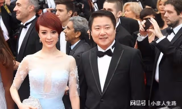 金巧巧慌了，深夜吃瓜質問張小寒，江疏影發文闢謠讓她安心