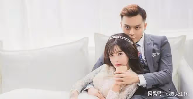 23歲女網紅宣布離婚,三年內竟離婚三次,曾自曝出軌獲男方諒解
