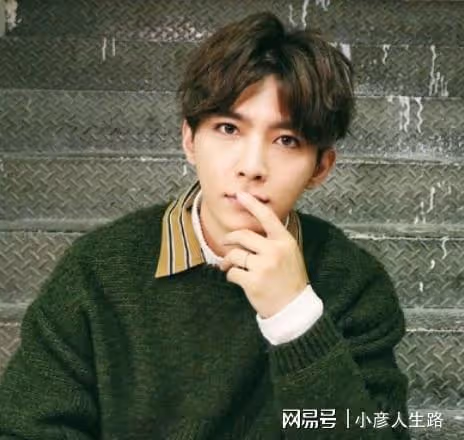 小S請炎亞綸陳某語做客,疑吐槽陳建斌裝樣子,網友:抵制雙面人
