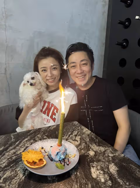 【艾成墜樓亡】王瞳喪夫食不下咽　親友陪身邊勸喝流質食物