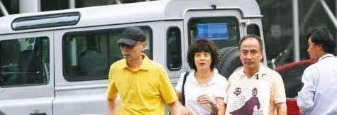 葛優對邋遢老婆寵了三十年不變心，至今不要孩子，原來另有隱情