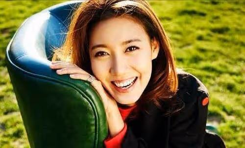 演員高露：事業上升期結婚，老公身份成謎，劇火人不火仍腳踏實地