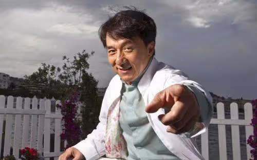 她和成龍選擇了結婚,成龍卻愛上他人,她的話讓成龍回心轉意