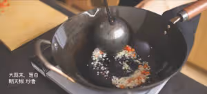 打拋肉雞蛋蓋飯