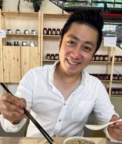 艾成墜樓／媽媽心碎親筆信！不捨愛子離世「相信你不是主動選擇離開」　嘆已經盡了孝心「向王瞳悲痛喊話」