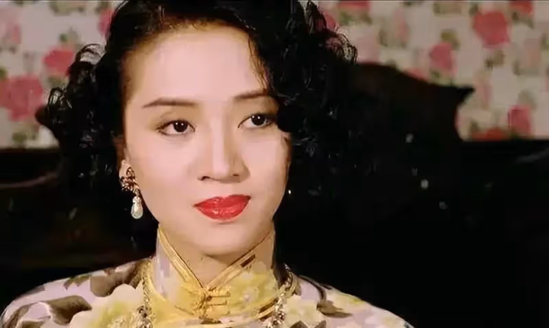 梅艷芳故居高價拋售，其母「啃女一生」視女兒為搖錢樹，98歲高齡與兒子斷絕關系