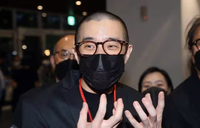 房祖名8年後首次公開露面,自曝將回歸演藝圈,留寸頭精神抖擻