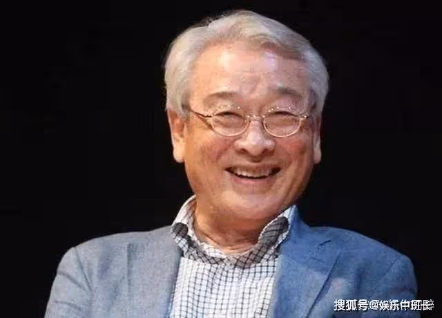 《搞笑一家人》14年後，老太太77歲還在拍戲，小個子卻逆襲成型男