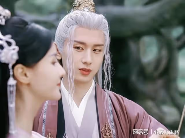 人紅是非多!王鶴棣熱搜不斷被批素質低,成毅待播劇被吐槽難看