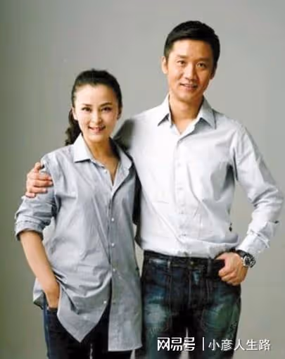 瓊瑤女郎何音豪宅內曬娃,長相帥氣撞臉吳磊,曾被丈夫黃志忠拋棄