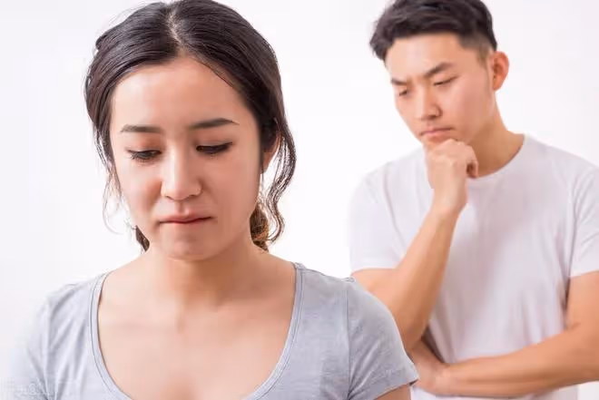 拒絕賣房給公公治病,老公要求分家,妻子:先滾出我的陪嫁房再說