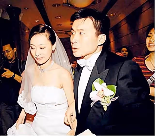 TVB前當家花旦近況曝光！55歲素顏出鏡狀態佳，嫁富商後至今未育