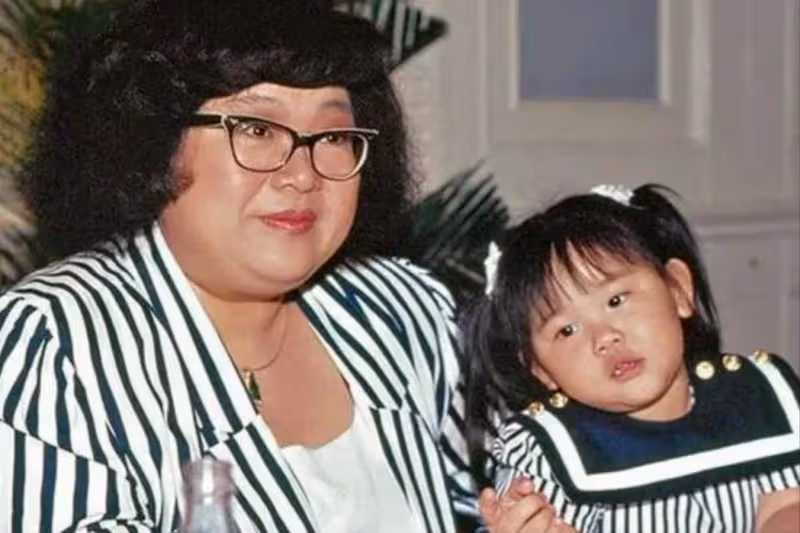 鄭少秋之女鄭欣宜:35歲繼承沈殿霞遺產,不是6000萬竟是過億?