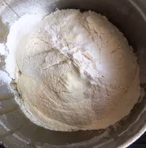 萌萌噠小兔嘰廣式蓮蓉月餅