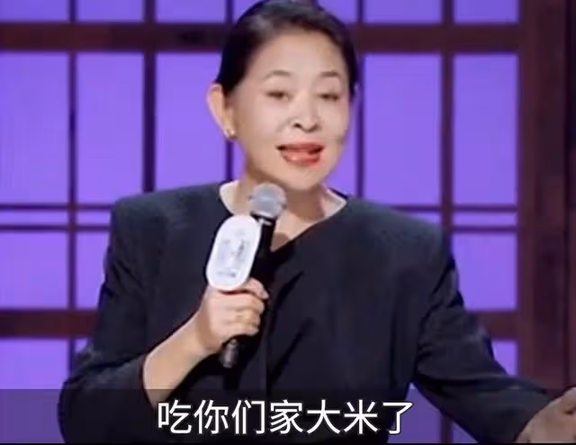 63歲倪萍欲將禮服當傳家寶!積攢上百件珍藏18年,無奈遭兒子嫌棄