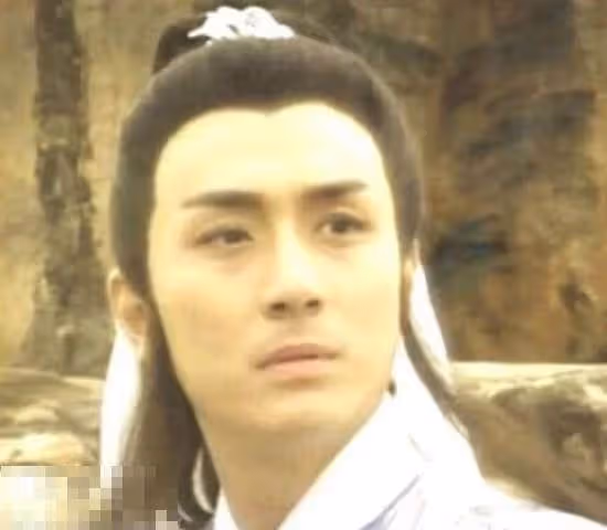 62歲吳岱融近照曝光,最帥「花無缺」如今已須髪皆白,曾帥比古天樂,最紅時被雪藏,網友:心態好才是重點