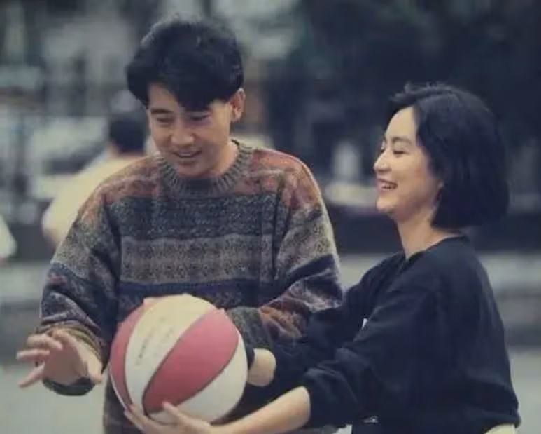 1985年,林青霞苦等13年換來一通電話,秦漢:瓊瑤鼓勵我去找你