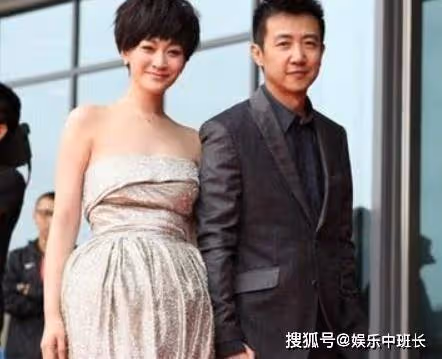 梅婷曾是他的前妻，李小冉曾為他墮胎，如今49歲的他低調結婚
