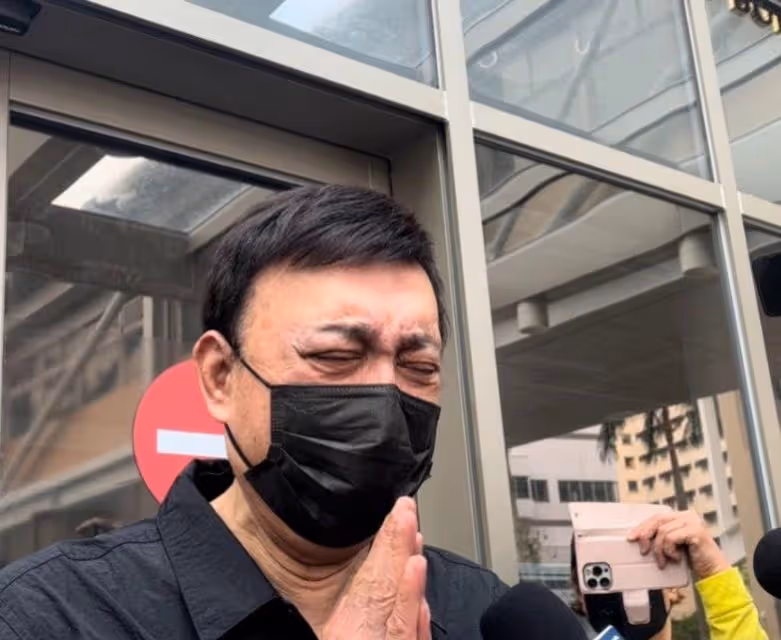 余天帶外孫現身醫院　哽咽證實余苑綺簽了「放棄急救同意書」