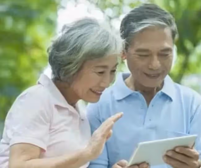 人老了要不要「把存款」告訴兒女呢?一位75歲老人的做法:聰明又有效「晚年幸福無憂」