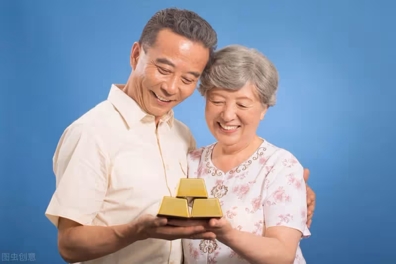 手裡有存款的老人要注意,我也是今天才知道,叮囑家人越早知道越好