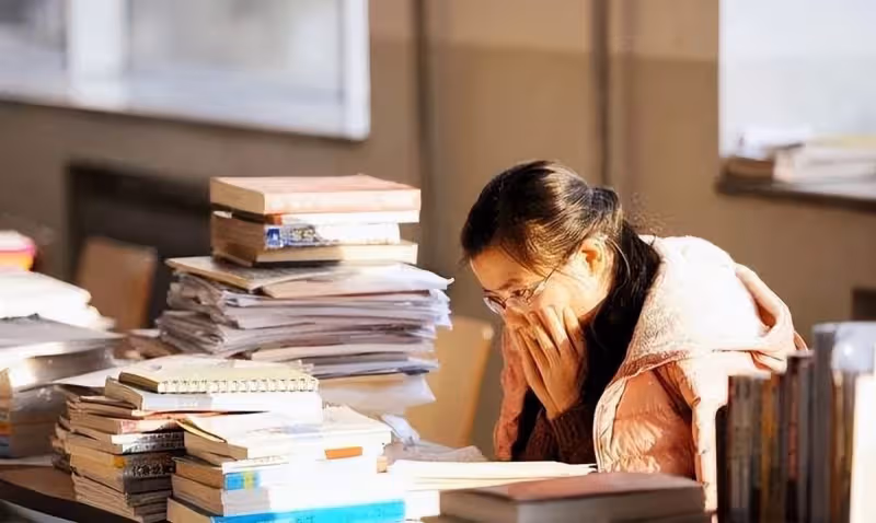 新型啃老已經出現,很多家長被蒙在鼓裡,還夸贊子女很「優秀」