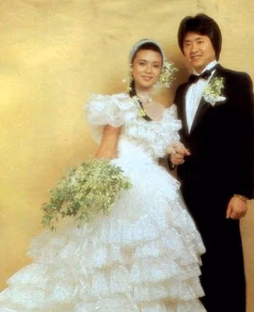 拒絕劉德華的追求與周潤發糾纏5年無果,嫁豪門8年被棄,62歲皈依佛門深居簡出,低調行善