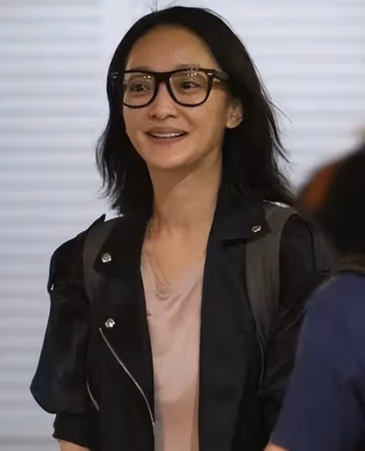 看似艷光四射,實則黑瘦乾癟,這些有「上鏡臉」的女星差別好大