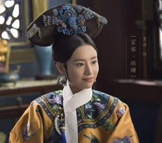看似艷光四射,實則黑瘦乾癟,這些有「上鏡臉」的女星差別好大