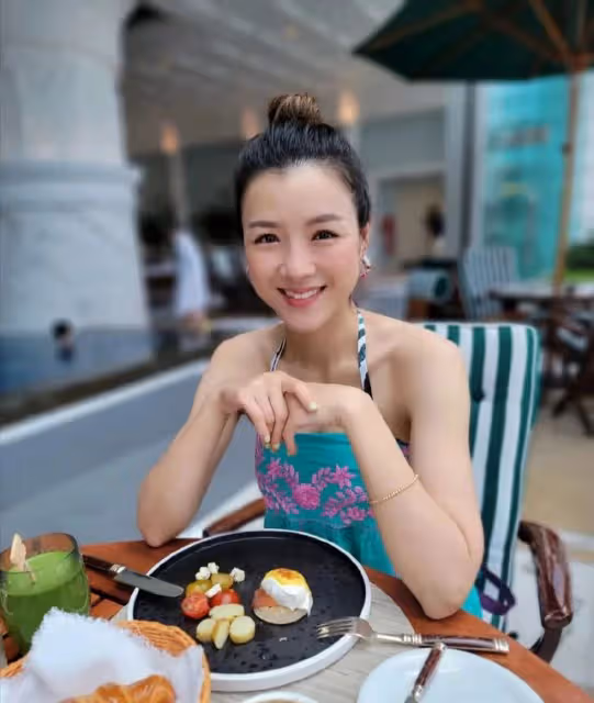 幸福!TVB視帝和港姐冠軍老婆結婚9年仍甜蜜,稱對方是自己的天使
